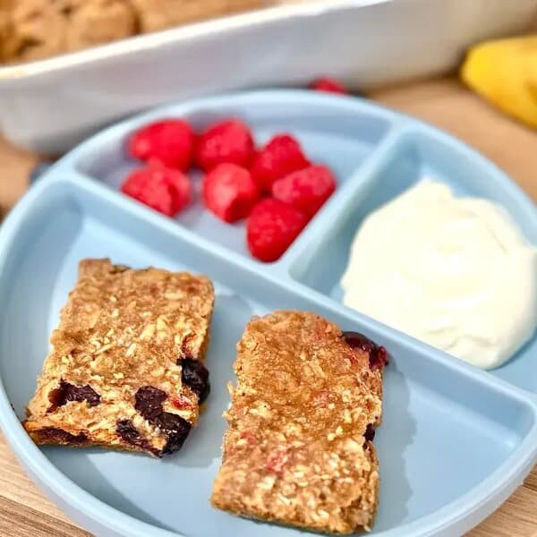 Haferriegel mit Heidelbeeren